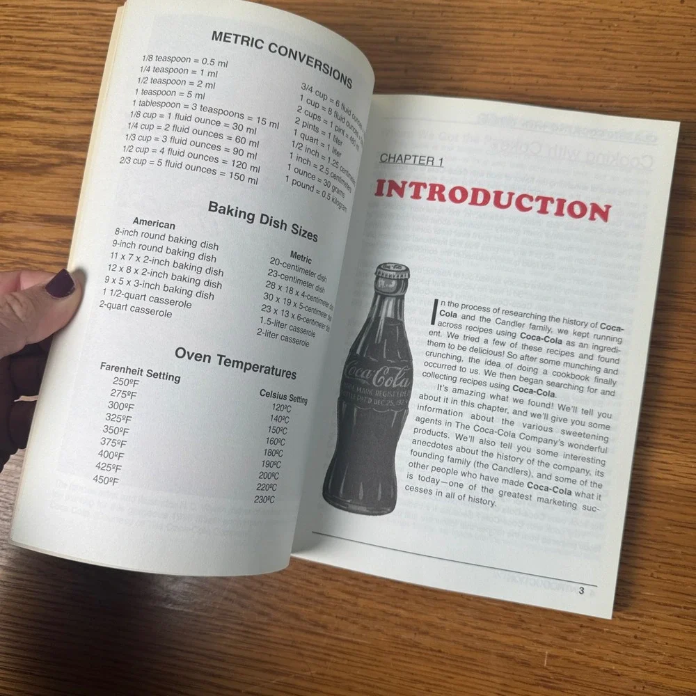 Classic Cooking with Coca-Cola Cookbook Graham Roberts‎ 1998 Soda Recipes